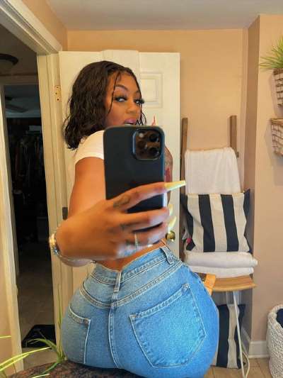 ludere i Moldrup - Escort Massage
